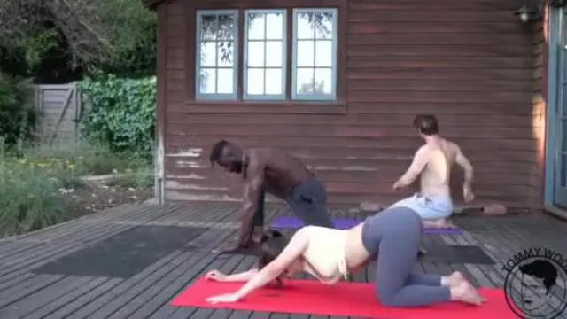 BBC Yoga Foursome Πραγματική ανταλλαγή ζευγαριών